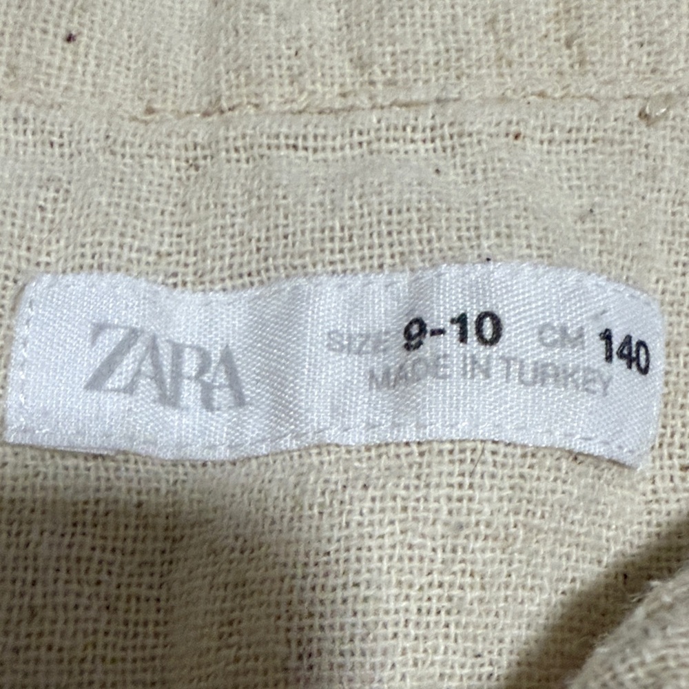✨ Zara Kids Polo Shirt in Beige - Picture 2 of 6